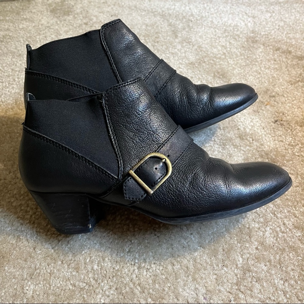 G.H. Bass & Co. Black Ankle Booties with Kitten Heel